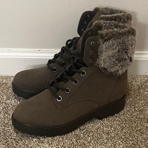 Bandolino brown fur boots
